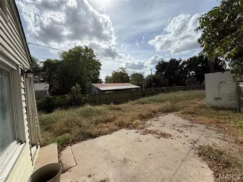 815 N Walnut St, Dexter, MO 63841 photo 2