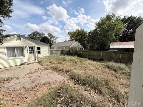 815 N Walnut St, Dexter, MO 63841 photo 3
