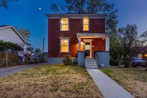 7608 Jerome Ave, Maplewood, MO 63143