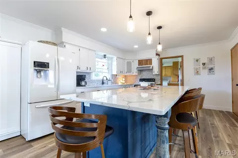 Kitchen - 2017 Valley View Rd, Mexico, MO 65265 photo 1 of 8
