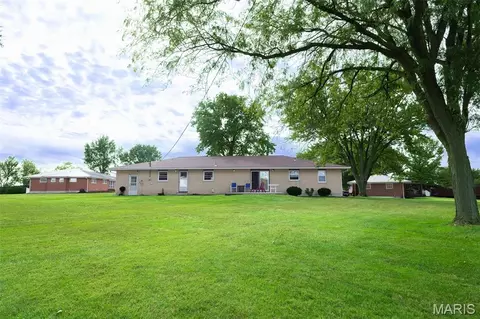 Exterior - 2017 Valley View Rd, Mexico, MO 65265 photo 7 of 9