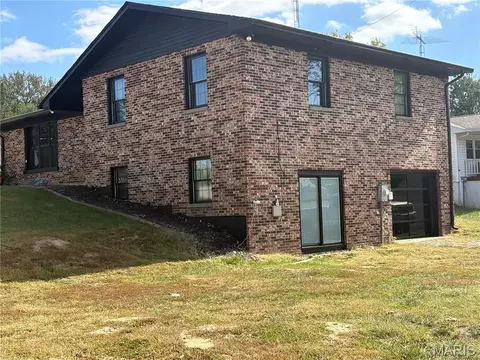 701 S Ridge Ave, Steeleville, IL 62288 photo 2