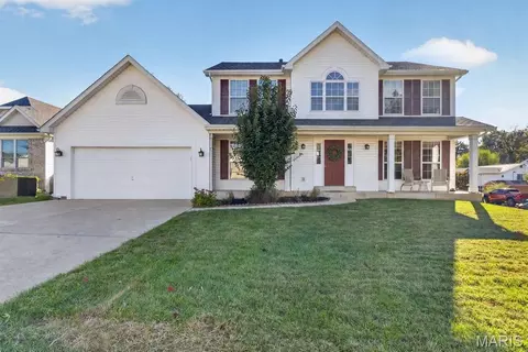 2 Summerfield Parkway Ct, Saint Charles, MO 63304