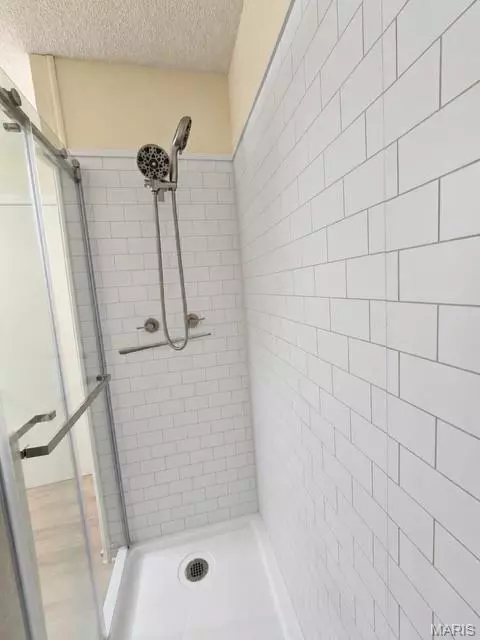 Bath - 406 Washington St, Malden, MO 63863 photo 5 of 5