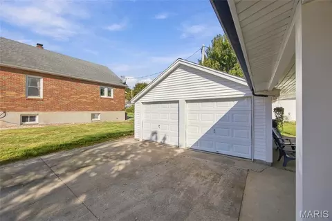 Exterior - 405 W 9th St, Hermann, MO 65041 photo 14 of 14