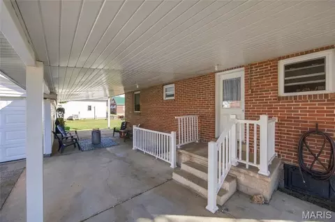 Exterior - 405 W 9th St, Hermann, MO 65041 photo 10 of 14