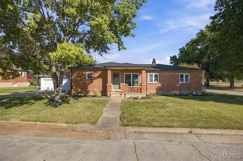 Exterior - 405 W 9th St, Hermann, MO 65041 photo 2 of 14