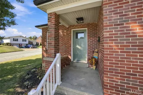 Exterior - 405 W 9th St, Hermann, MO 65041 photo 8 of 14