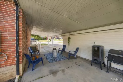 Exterior - 405 W 9th St, Hermann, MO 65041 photo 12 of 14