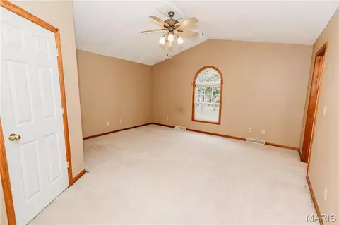 Bedroom - 11550 Cherry Rd, Dixon, MO 65459 photo 11 of 14