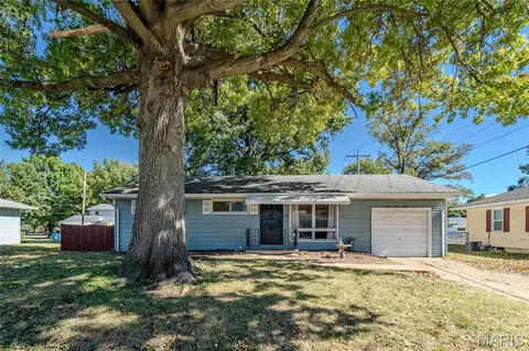 2932 Wayne Ave, Granite City, IL 62040
