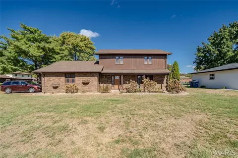 2509 Westmoreland Dr, Granite City, IL 62040
