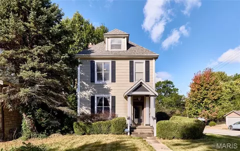 1501 Mccausland Ave, Saint Louis, MO 63117