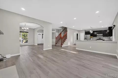 Living - 567 Brook Meadow Dr, Ballwin, MO 63021 photo 2 of 4