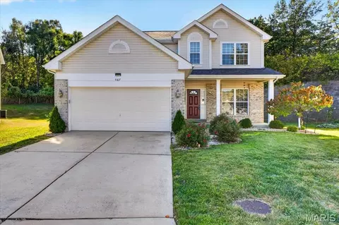 Exterior - 567 Brook Meadow Dr, Ballwin, MO 63021 photo 3 of 28