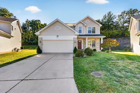 Exterior - 567 Brook Meadow Dr, Ballwin, MO 63021 photo 2 of 28