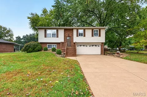 30 Wexford Grn, Maryville, IL 62062