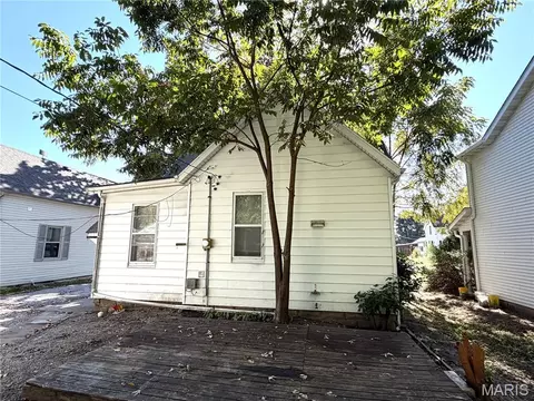 306 E Adams St, O'fallon, IL 62269 photo 19