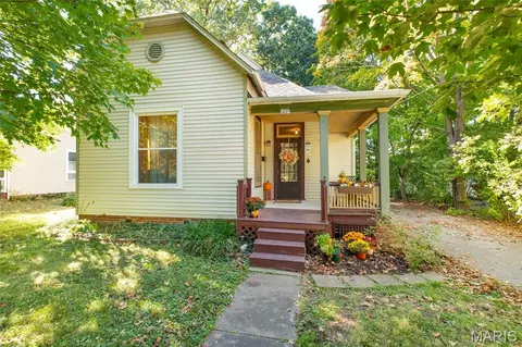 109 Springer Ave, Edwardsville, IL 62025