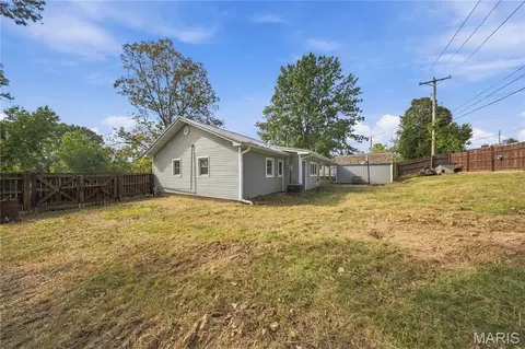 Exterior - 400 Bill Ave, Rolla, MO 65401 photo 3 of 9
