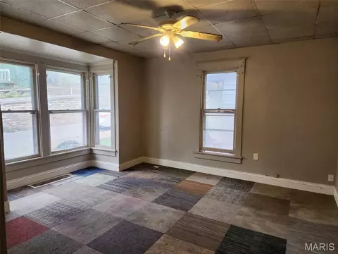 Living - 1805 Grace St, Hannibal, MO 63401 photo 1 of 2