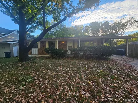 11908 Rio Grande Dr, Saint Louis, MO 63138
