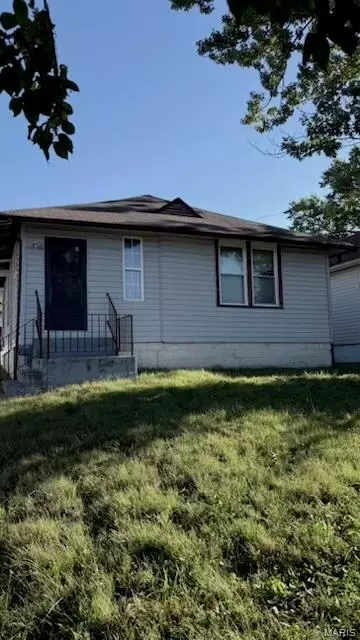 8109 Allen Ave, Saint Louis, MO 63114