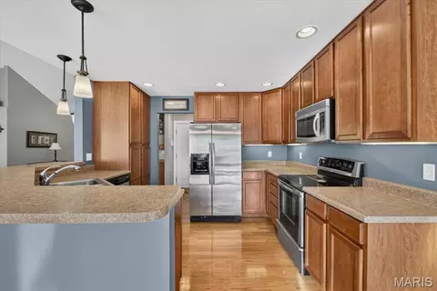 Kitchen - 2016 Derby Run Ct, Imperial, MO 63052 photo 1 of 4