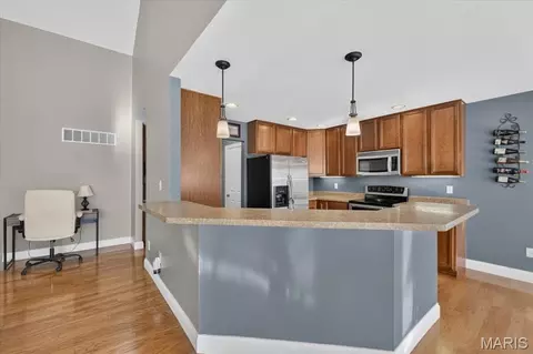 Kitchen - 2016 Derby Run Ct, Imperial, MO 63052 photo 2 of 4