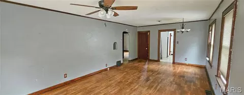 Living - 213 Danforth St, Charleston, MO 63834 photo 1 of 2