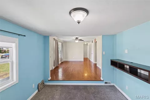 Living - 215 Avalon St, Brighton, IL 62012 photo 6 of 6