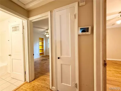 Entry Way - 408 Warfield Ave, Ferguson, MO 63135 photo 1 of 1