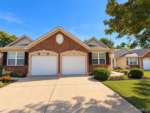 520 Newcastle Dr, Troy, MO 63379 photo 2