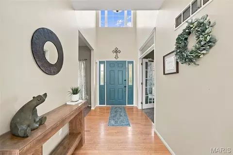 Entry Way - 552 Hickory Mnr, Arnold, MO 63010 photo 1 of 8