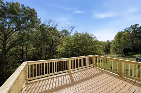 Exterior - 552 Hickory Mnr, Arnold, MO 63010 photo 4 of 12