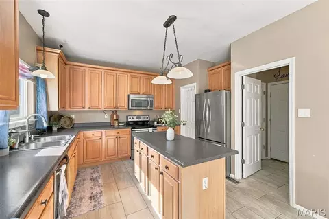 Kitchen - 552 Hickory Mnr, Arnold, MO 63010 photo 1 of 3