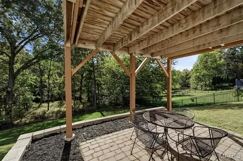 Exterior - 552 Hickory Mnr, Arnold, MO 63010 photo 7 of 12