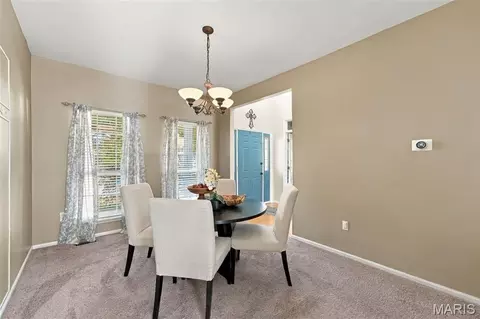 Dining - 552 Hickory Mnr, Arnold, MO 63010 photo 1 of 4