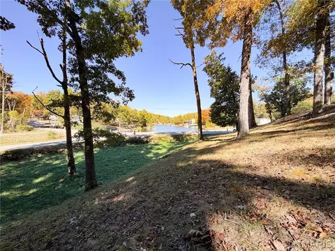 8889 Parrot Dr, French Village, MO 63036