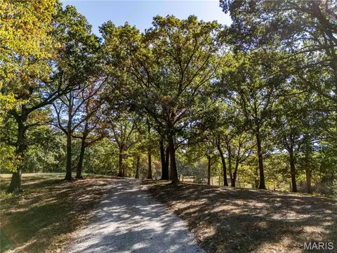 22098 Kinglet Ln, Eolia, MO 63344 photo 12