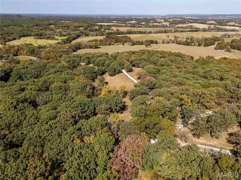 22098 Kinglet Ln, Eolia, MO 63344 photo 34