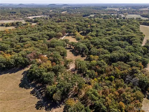 22098 Kinglet Ln, Eolia, MO 63344 photo 32