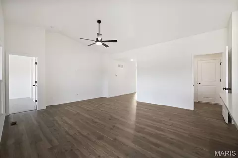 Living - 354 Olympic Dr, Pacific, MO 63069 photo 2 of 2