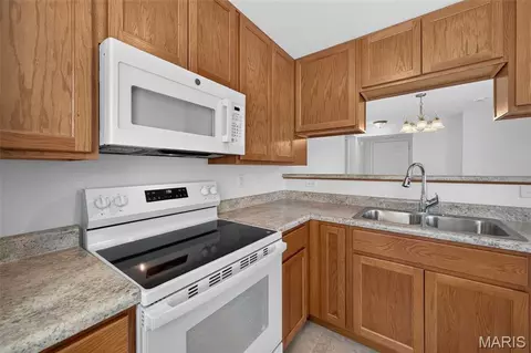 Kitchen - 4201 Spring Creek Ln, O'fallon, MO 63368 photo 1 of 4