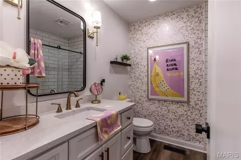 Bath - 302 Moore St, Dexter, MO 63841 photo 1 of 3
