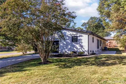Exterior - 302 Moore St, Dexter, MO 63841 photo 6 of 7