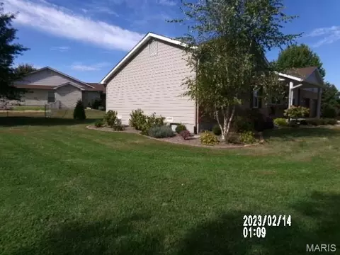 Exterior - 122 Maple Ln, Bourbon, MO 65441 photo 1 of 7