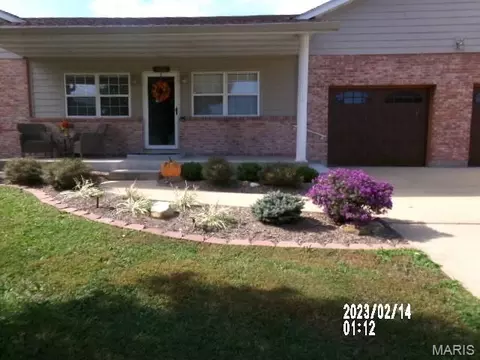 Exterior - 122 Maple Ln, Bourbon, MO 65441 photo 5 of 7