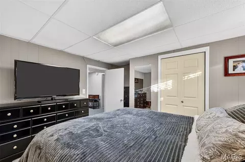 Bedroom - 219 Brookside Ln, Ballwin, MO 63021 photo 6 of 6
