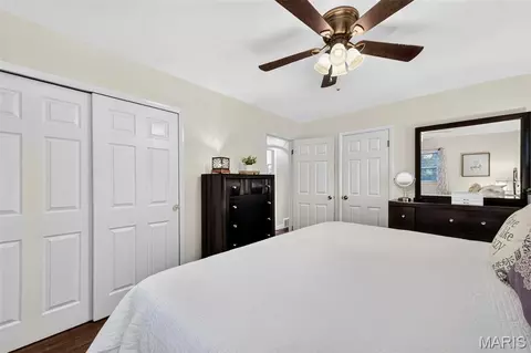 Bedroom - 219 Brookside Ln, Ballwin, MO 63021 photo 2 of 6